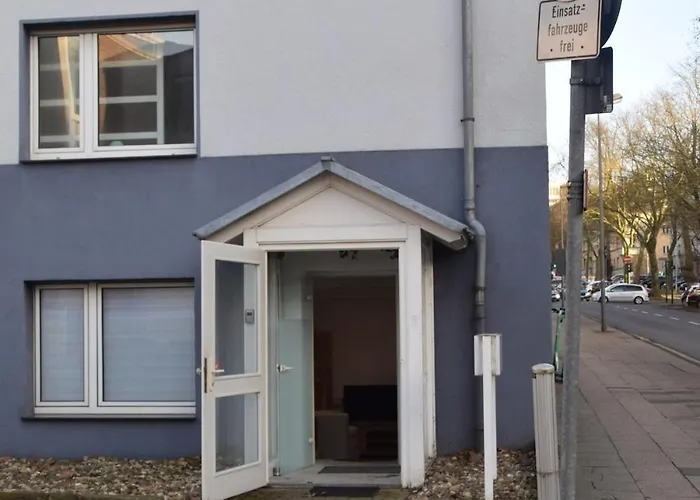 Aurora In 아파트 에센